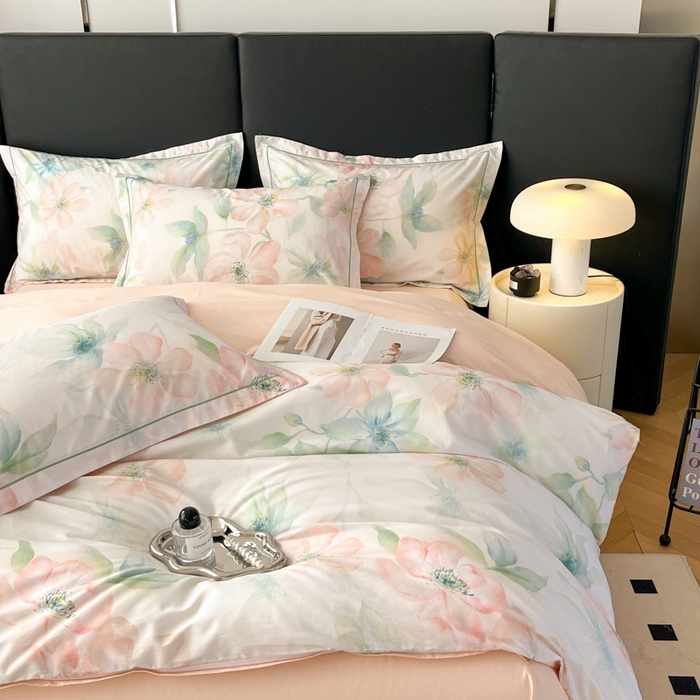 91家纺网 家纺一手货源 找家纺 艾迪尚家纺 2026新款133X76宽幅全棉纯棉印花四件套（有单品 可定制） 晓城时光-绿