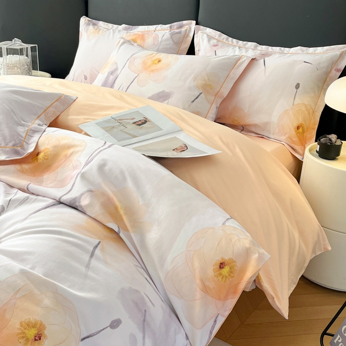 91家纺网 家纺一手货源 找家纺 艾迪尚家纺 2026新款133X76宽幅全棉纯棉印花四件套（有单品 可定制） 星荷-桔