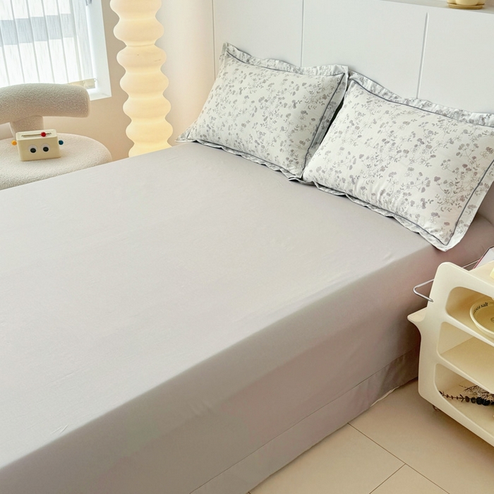 91家纺网 家纺一手货源 找家纺 艾迪尚家纺 2026新款133X76宽幅全棉纯棉印花四件套（有单品 可定制） 夜来香-灰