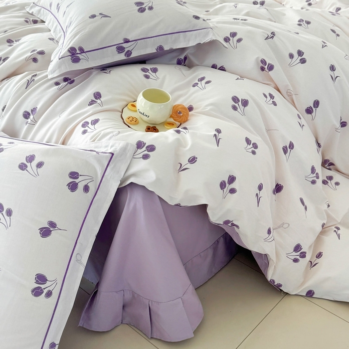 91家纺网 家纺一手货源 找家纺 艾迪尚家纺 2026新款133X76宽幅全棉纯棉印花四件套（有单品 可定制） 郁见你-紫