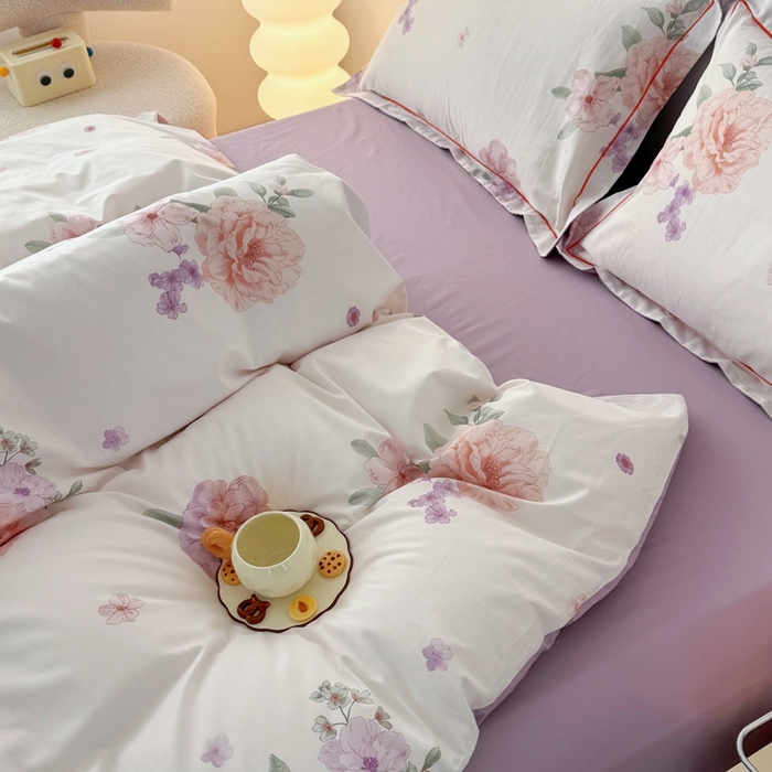 91家纺网 家纺一手货源 找家纺 艾迪尚家纺 2026新款133X76宽幅全棉纯棉印花四件套（有单品 可定制） 长相思-紫