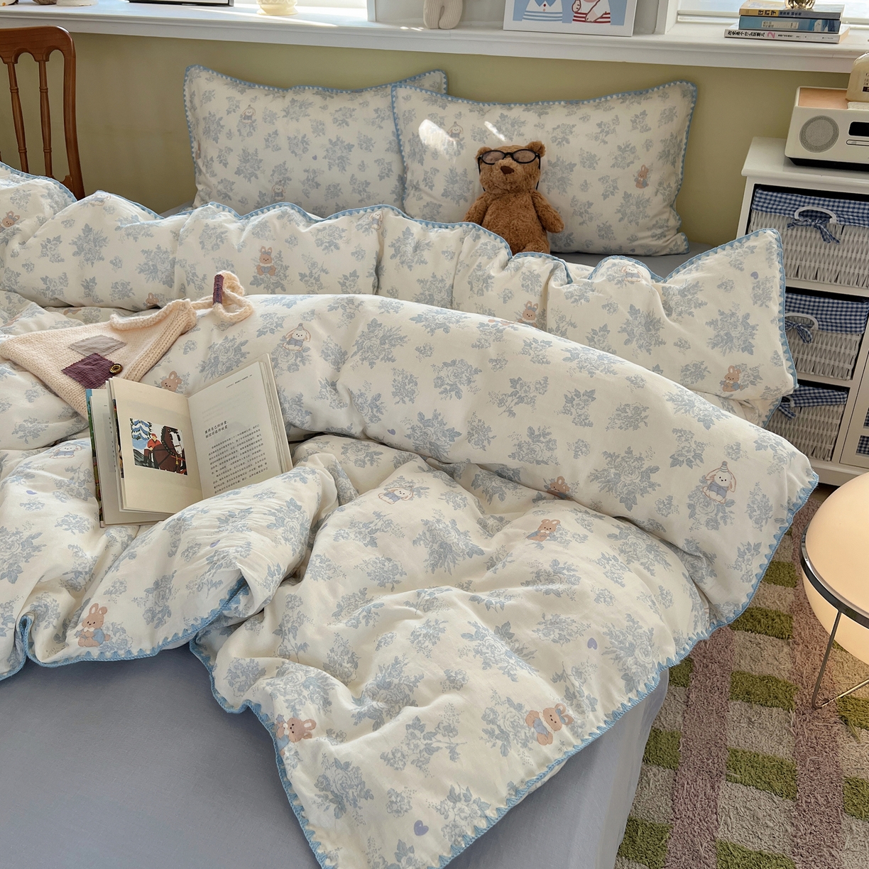 91家纺网 家纺一手货源 找家纺 曼之夏 2026新款全棉纯棉有氧双层纱贝壳边四件套 贝壳边森林兔