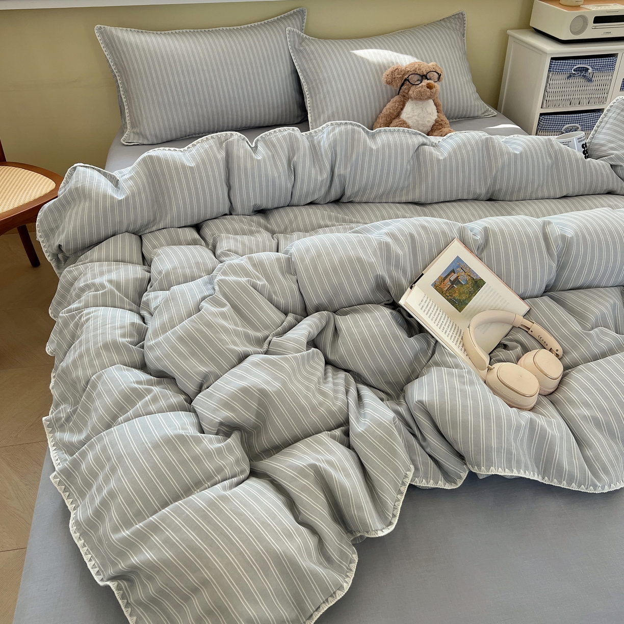 91家纺网 家纺一手货源 找家纺 曼之夏 2026新款全棉纯棉有氧双层纱贝壳边四件套 贝壳边休闲条纹