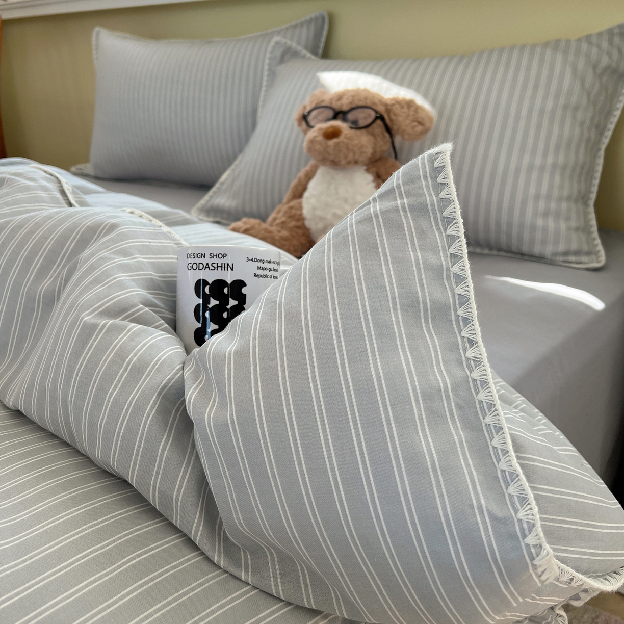 91家纺网 家纺一手货源 找家纺 曼之夏 2026新款全棉纯棉有氧双层纱贝壳边四件套 贝壳边休闲条纹