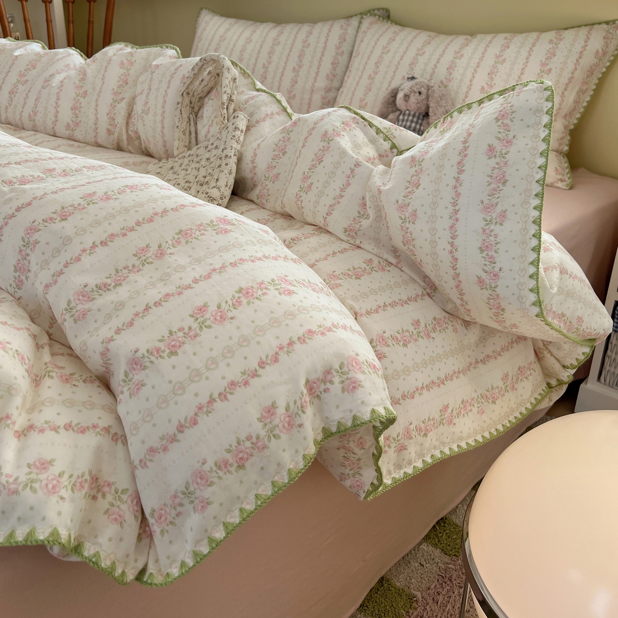 91家纺网 家纺一手货源 找家纺 曼之夏 2026新款全棉纯棉有氧双层纱贝壳边四件套 贝壳边亭亭玉立