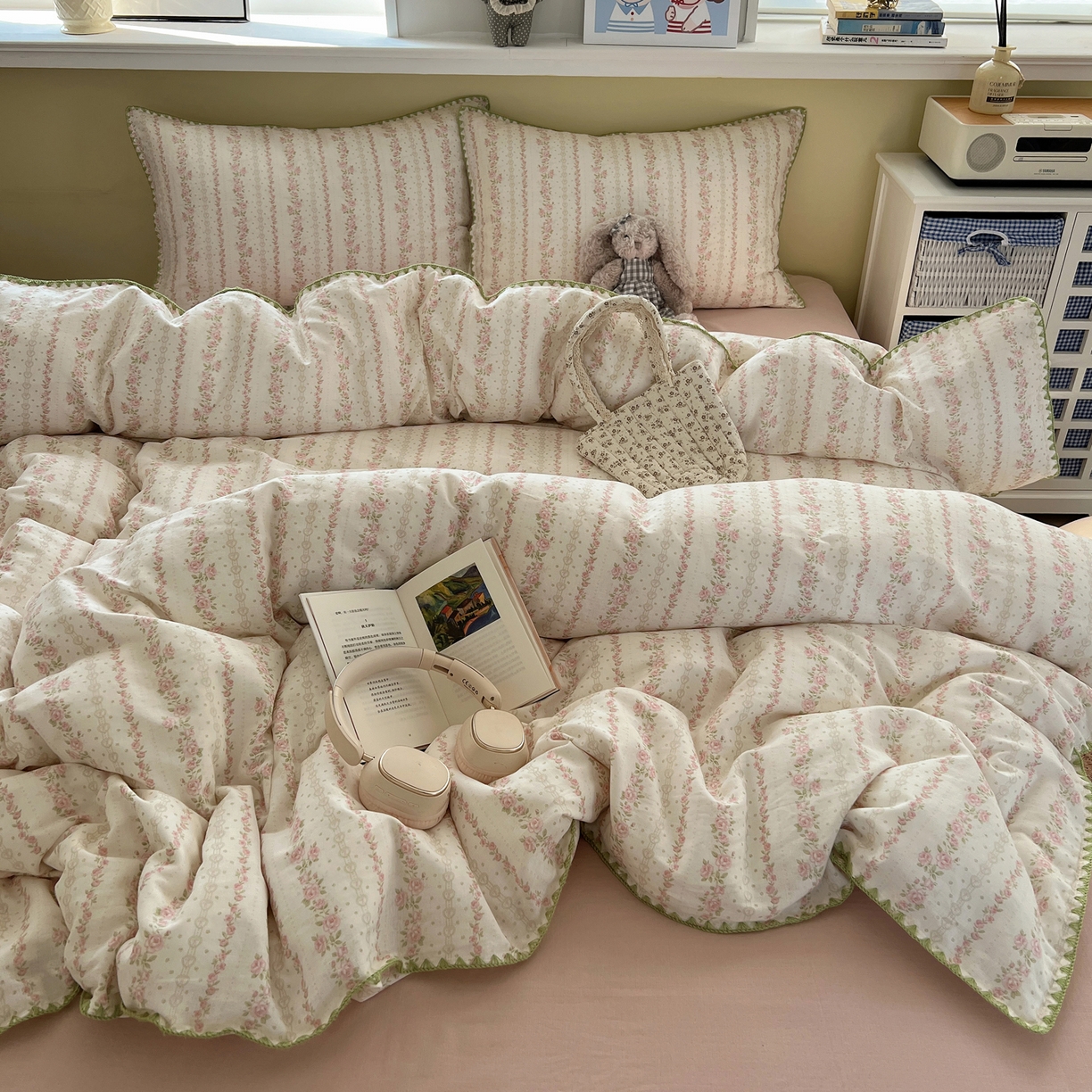 91家纺网 家纺一手货源 找家纺 曼之夏 2026新款全棉纯棉有氧双层纱贝壳边四件套 贝壳边亭亭玉立