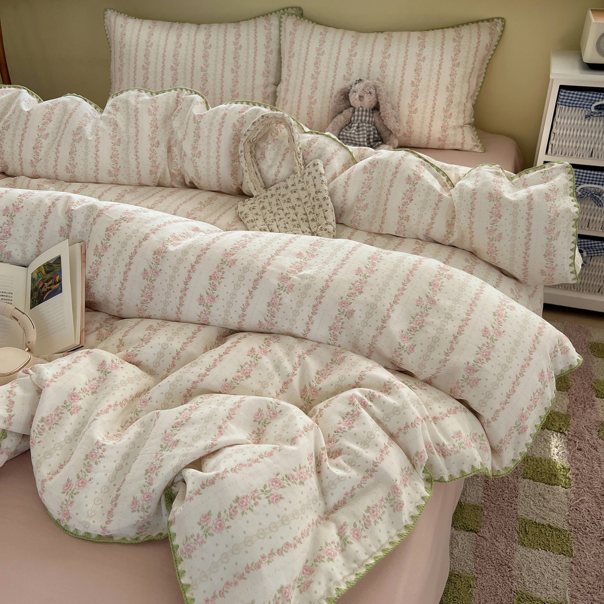 91家纺网 家纺一手货源 找家纺 曼之夏 2026新款全棉纯棉有氧双层纱贝壳边四件套 贝壳边亭亭玉立