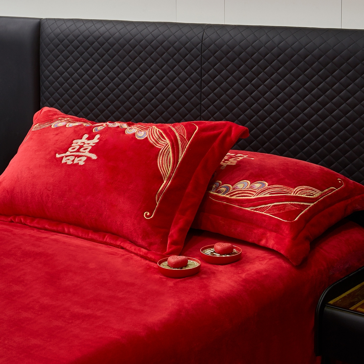 91家纺网 家纺一手货源 找家纺 （总）浩情国际婚庆供货中心 2026新品婚庆加厚全消光牛奶绒四件套系列