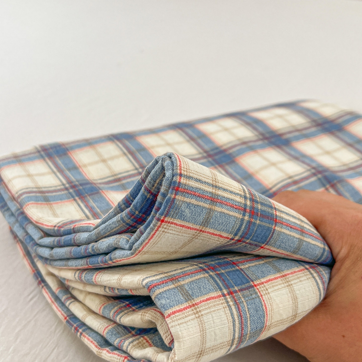 91家纺网 家纺一手货源 找家纺 思诺羽床笠 2026新款云感双层纱床单系列 布莱格-蓝