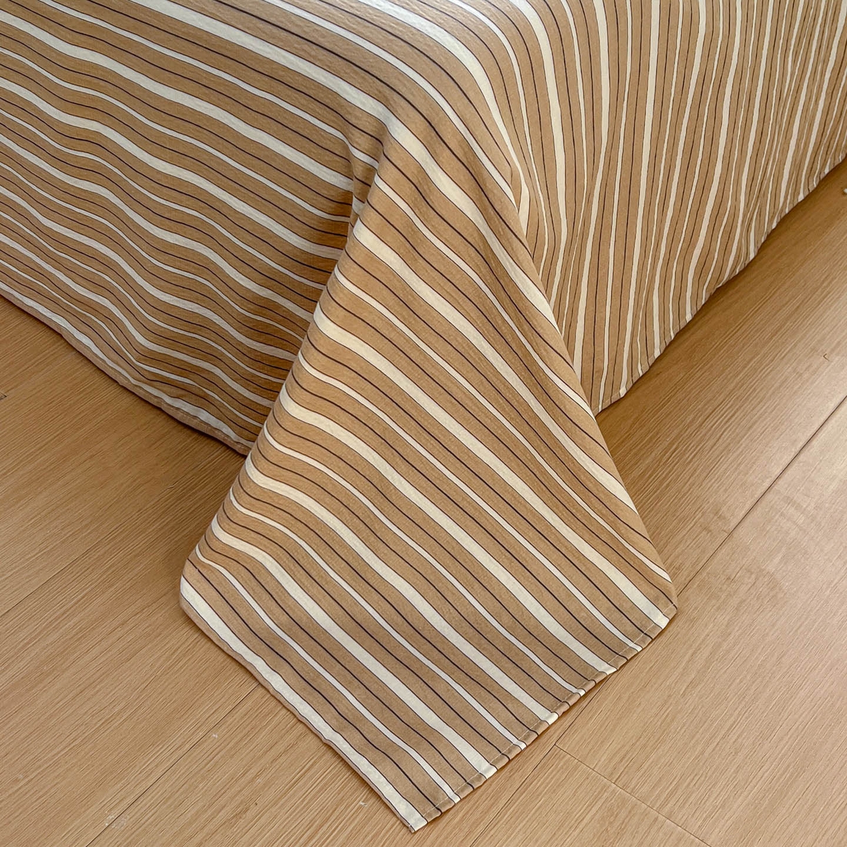 91家纺网 家纺一手货源 找家纺 思诺羽床笠 2026新款云感双层纱床单系列 流年-橙