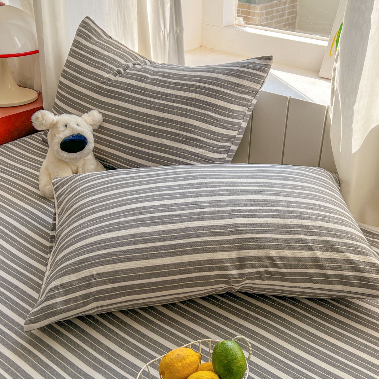 91家纺网 家纺一手货源 找家纺 思诺羽床笠 2026新款云感双层纱床单系列 流年-黑白