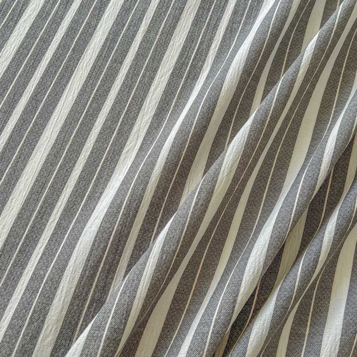 91家纺网 家纺一手货源 找家纺 思诺羽床笠 2026新款云感双层纱床单系列 流年-黑白