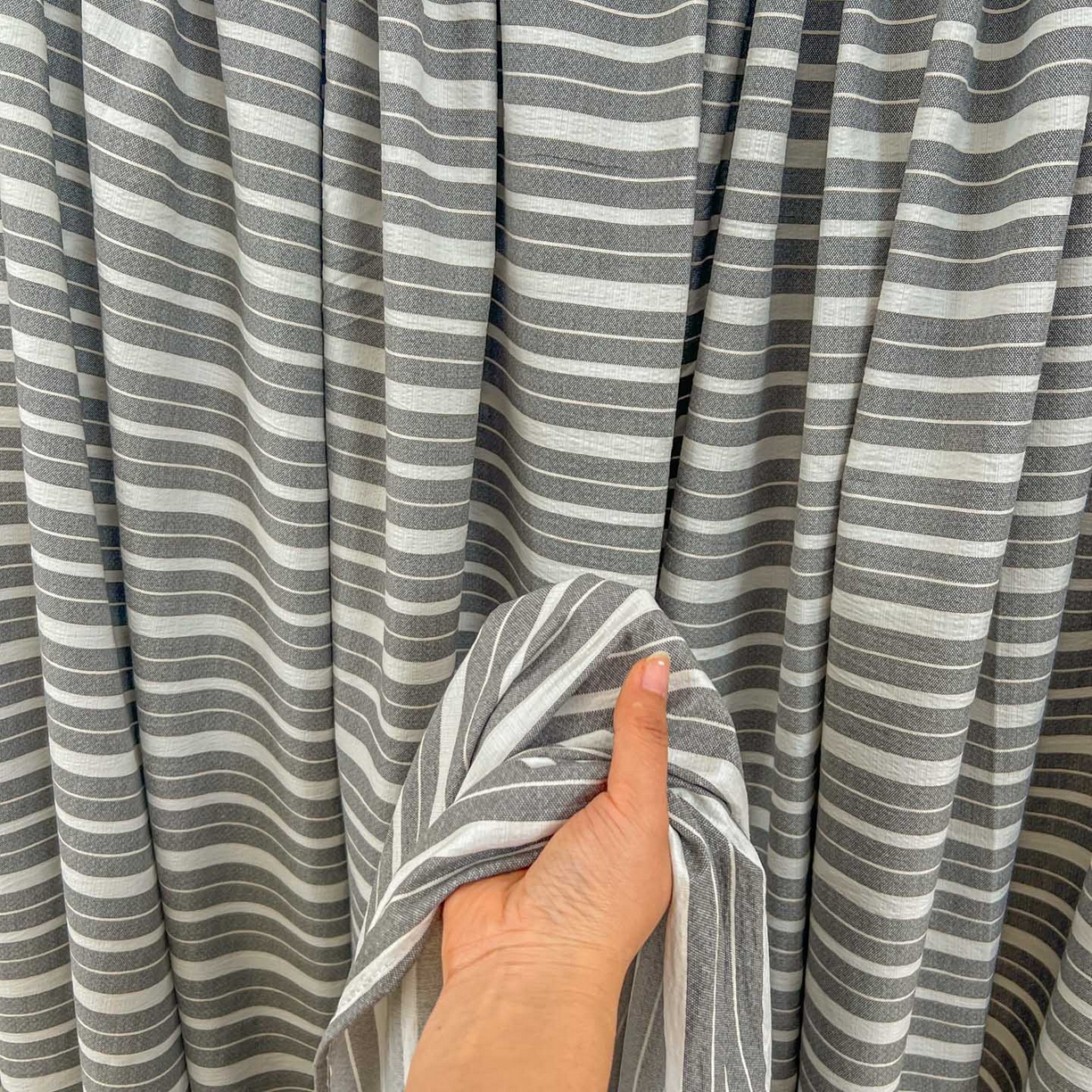 91家纺网 家纺一手货源 找家纺 思诺羽床笠 2026新款云感双层纱床单系列 流年-黑白