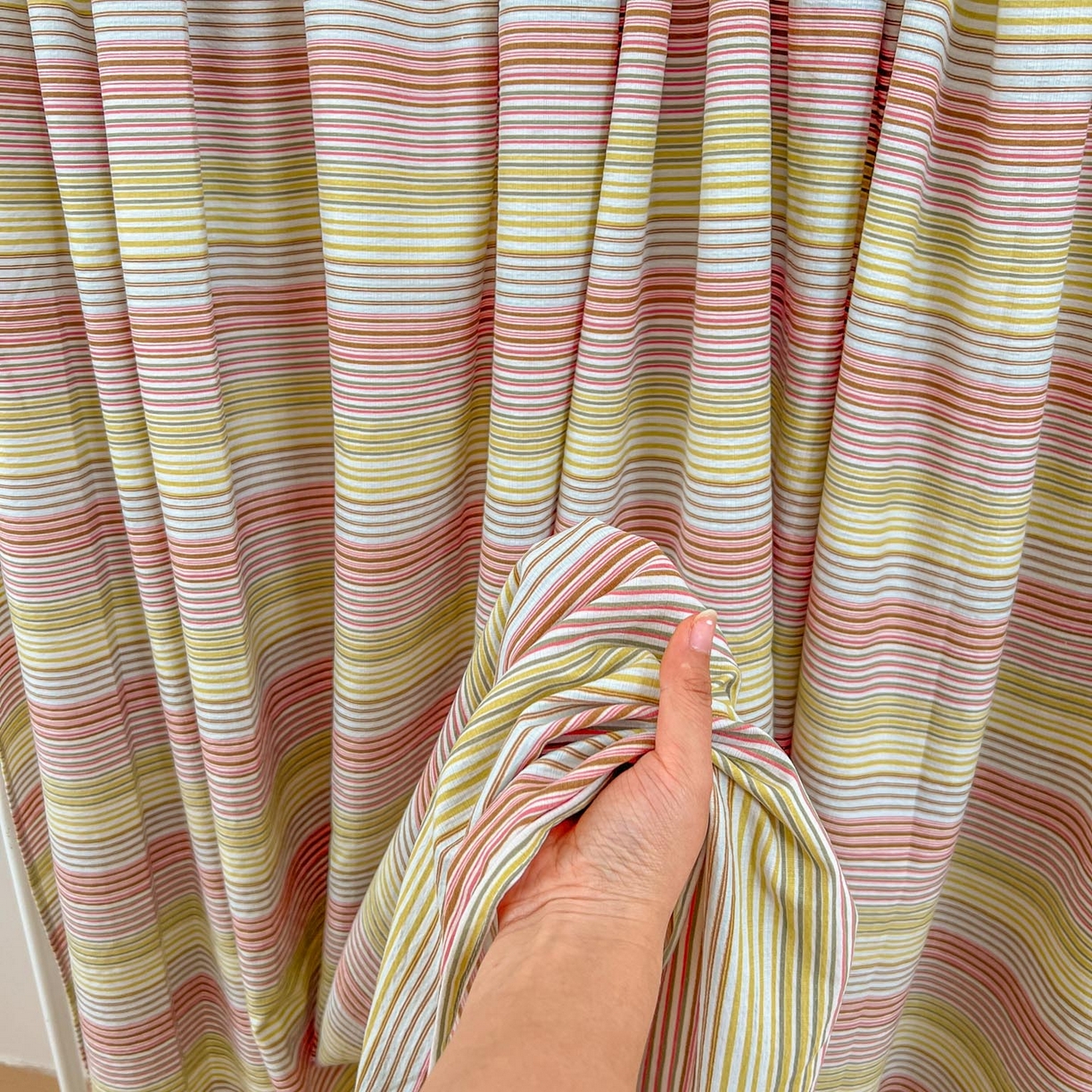 91家纺网 家纺一手货源 找家纺 思诺羽床笠 2026新款云感双层纱床单系列 流年-黄