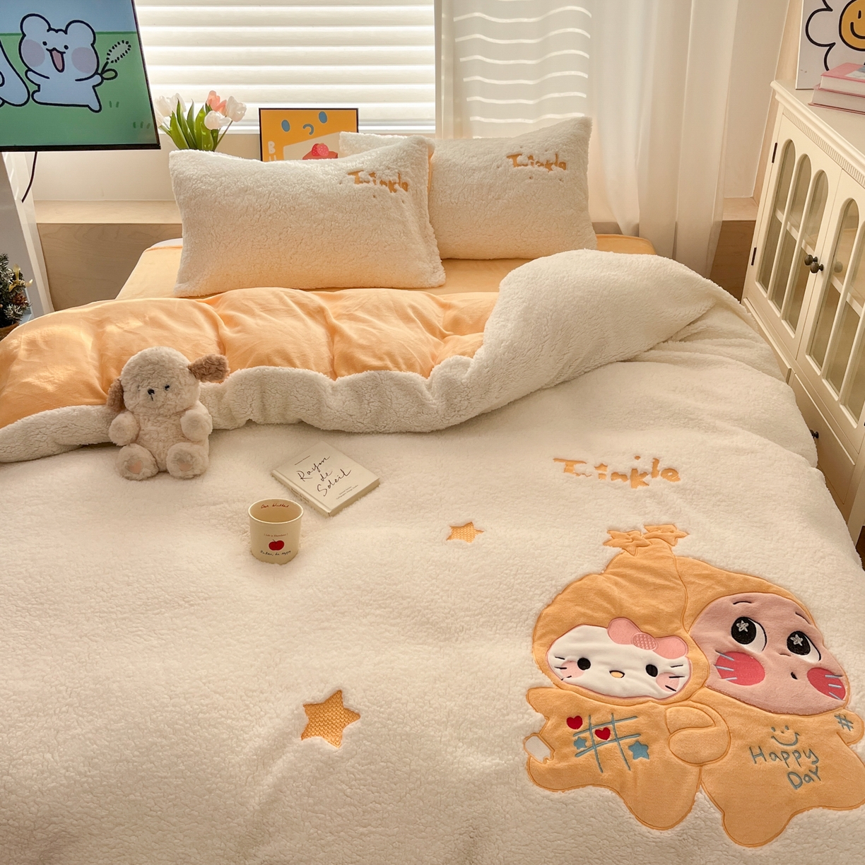 91家纺网 家纺一手货源 找家纺 （总）色鬼布艺高端家居主号 2025新款秋冬加厚素色大朵羊驼绒贴布刺绣220g全消光牛奶绒四件套-暖宝