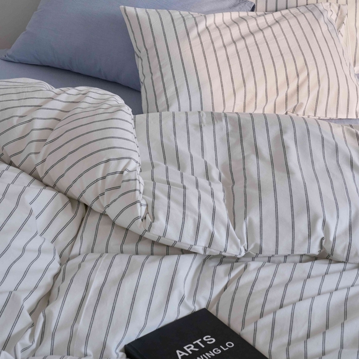 91家纺网 家纺一手货源 找家纺 （总）云上 2025新款32s全棉纯棉色织水洗棉韩式白色条纹四件套