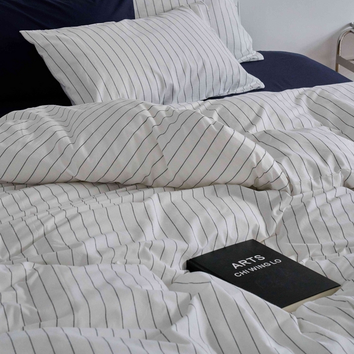 91家纺网 家纺一手货源 找家纺 云上 2025新款32s全棉纯棉色织水洗棉韩式白色条纹四件套 岩霜