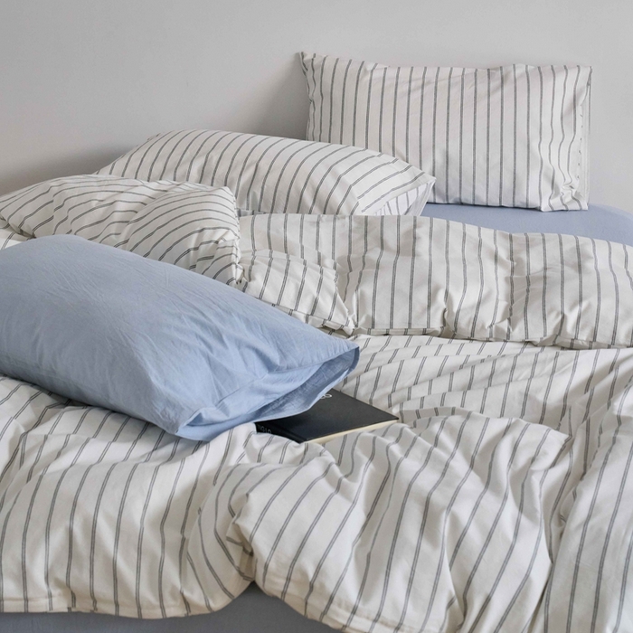 91家纺网 家纺一手货源 找家纺 云上 2025新款32s全棉纯棉色织水洗棉韩式白色条纹四件套 半夏