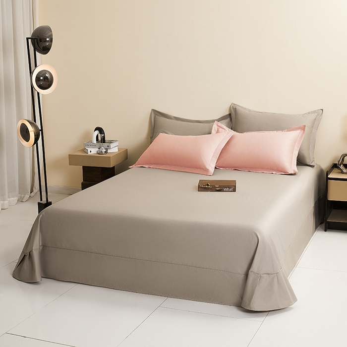 91家纺网 家纺一手货源 找家纺 名优家纺 2026新款60S13374高支密全棉印花纯色单床单 樱花粉+浅灰