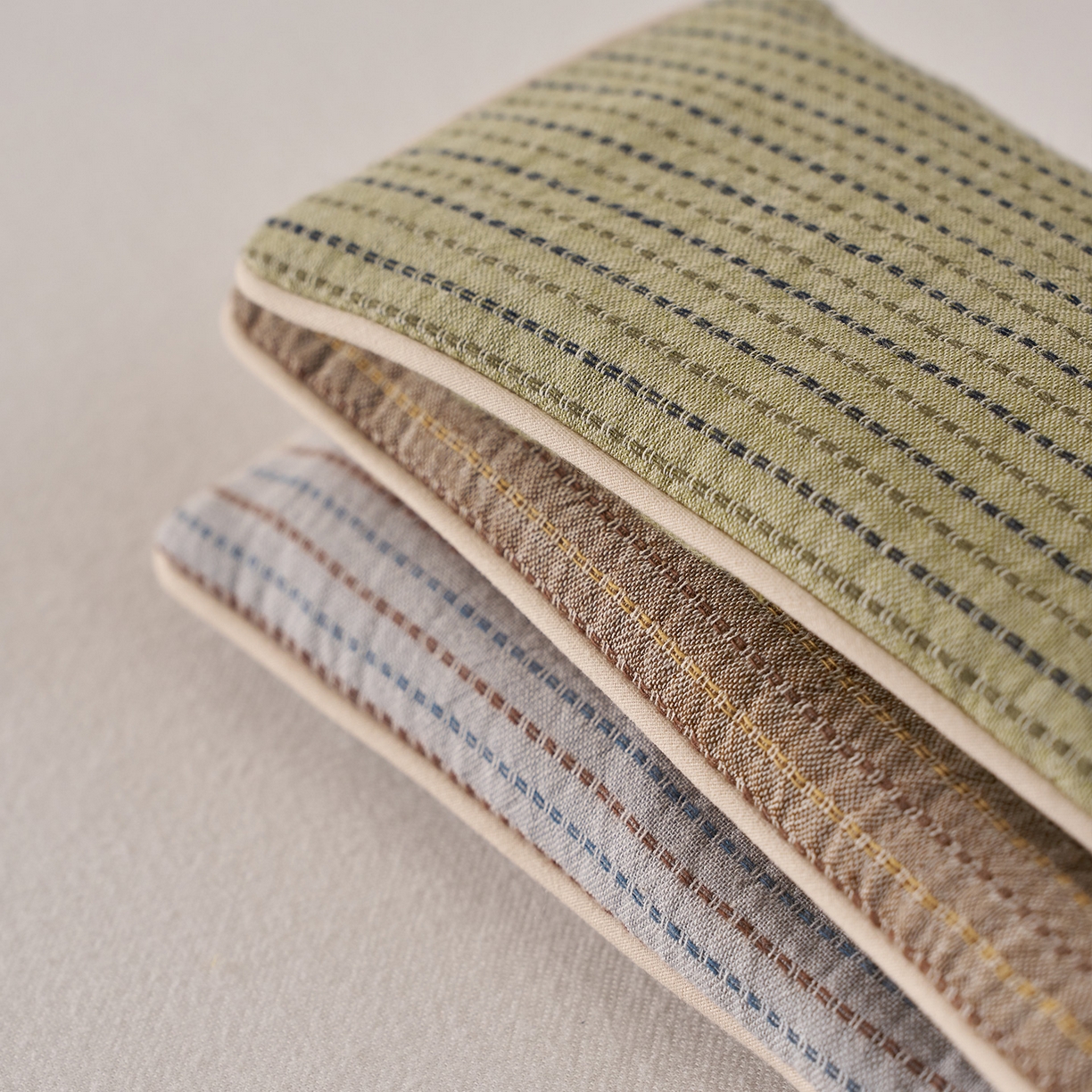 91家纺网 家纺一手货源 找家纺 乐可 2025新款全棉3D编织草本重力眼罩决明子薰衣草眼罩 组合图 【单只】