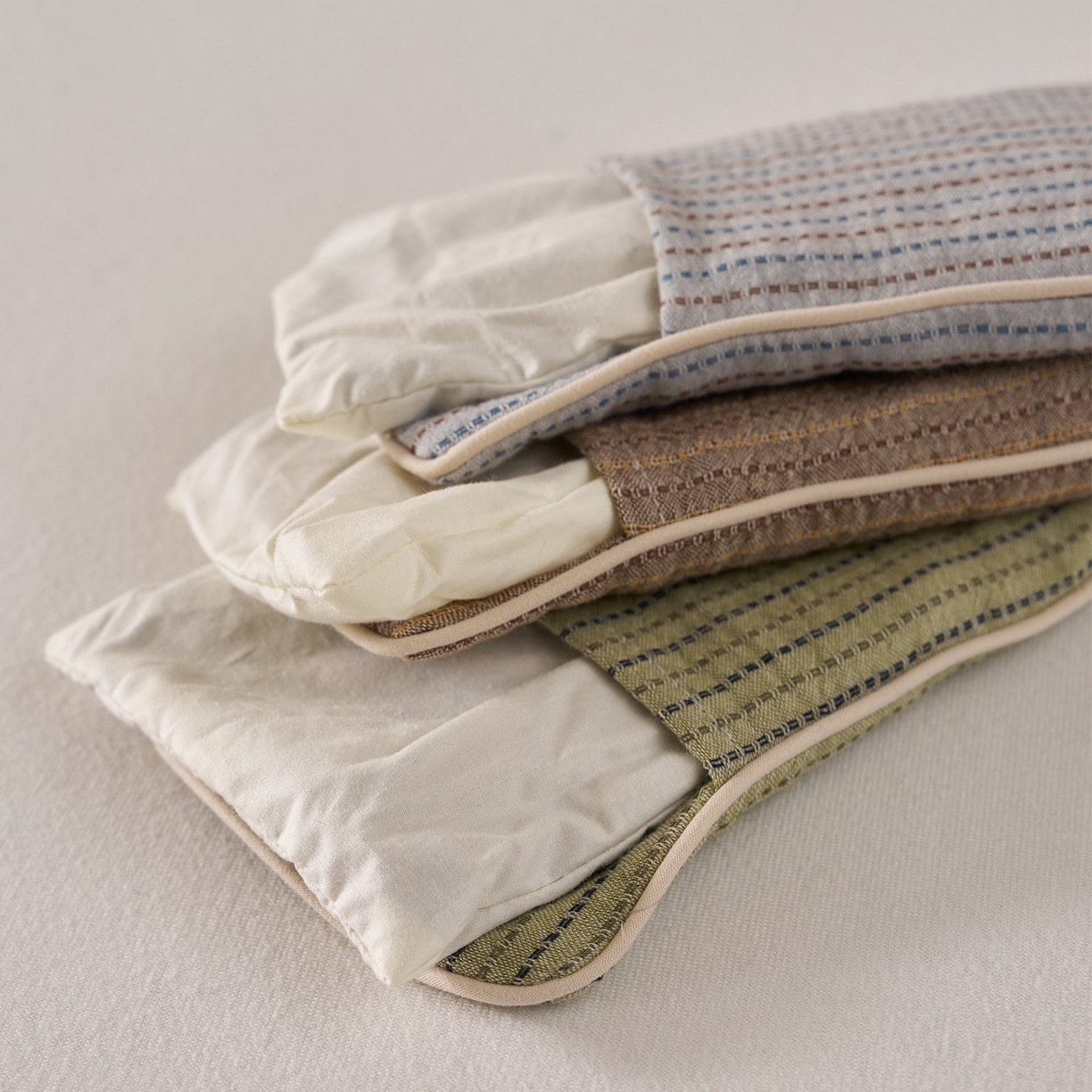 91家纺网 家纺一手货源 找家纺 乐可 2025新款全棉3D编织草本重力眼罩决明子薰衣草眼罩 组合图 【一对】