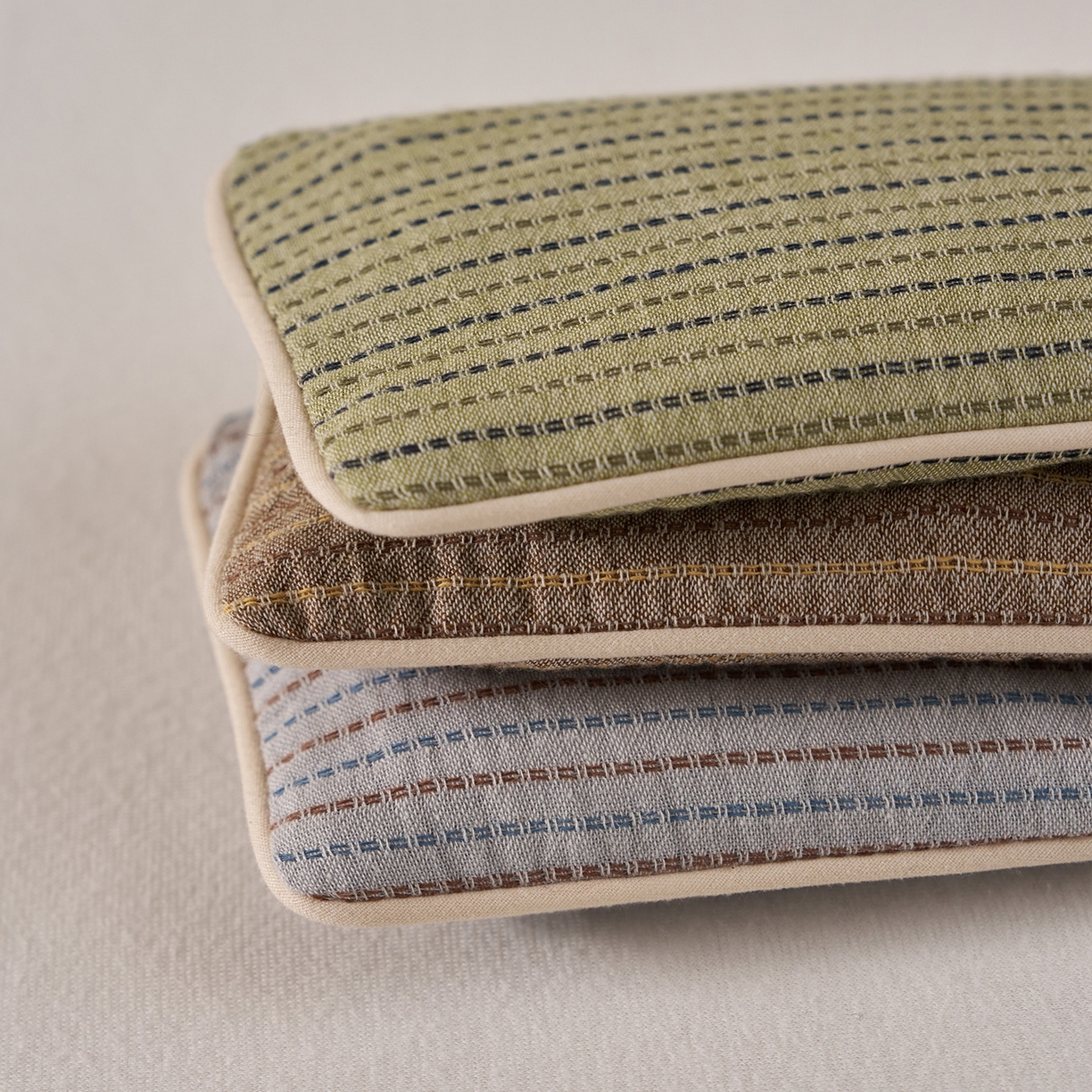 91家纺网 家纺一手货源 找家纺 乐可 2025新款全棉3D编织草本重力眼罩决明子薰衣草眼罩 组合图 【单只】