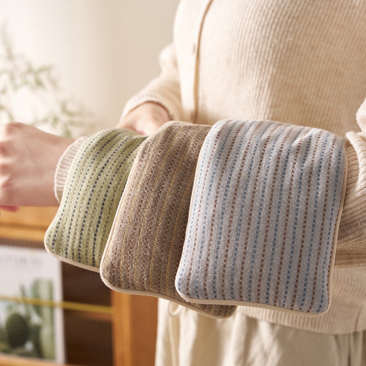 91家纺网 家纺一手货源 找家纺 乐可 2025新款全棉3D编织草本重力眼罩决明子薰衣草眼罩 组合图 【一对】