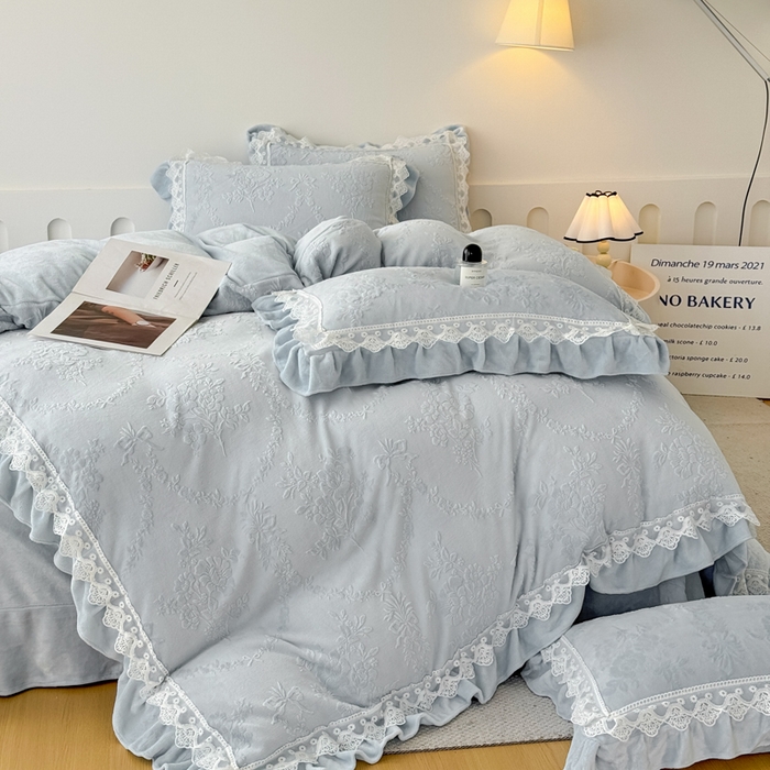 91家纺网 家纺一手货源 找家纺 锦格家纺 2024新款A类高克重牛奶绒四件套苏枚雅【天蓝】