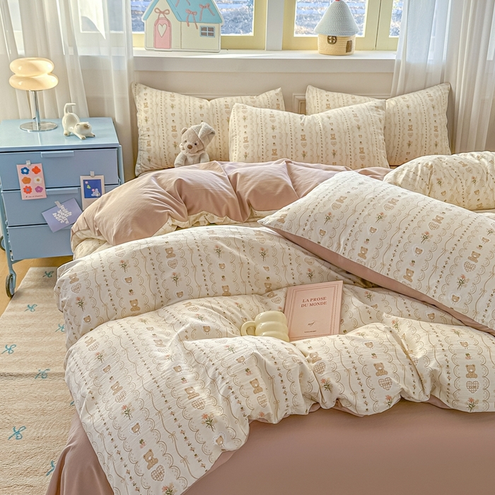 91家纺网 家纺一手货源 找家纺 麦乐迪 2025新款棉感睡眠水洗云感棉四件套 奶熊条纹