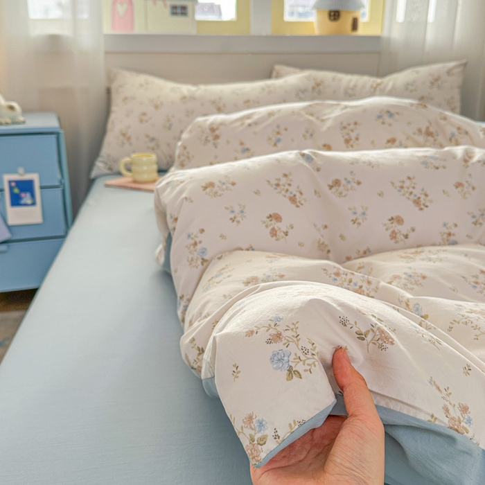 91家纺网 家纺一手货源 找家纺 麦乐迪 2025新款棉感睡眠水洗云感棉四件套 蓝白碎花