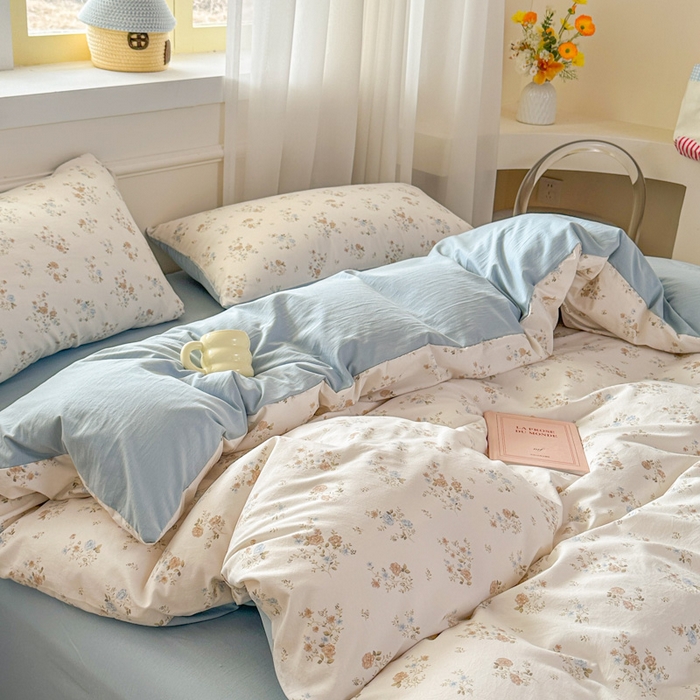 91家纺网 家纺一手货源 找家纺 麦乐迪 2025新款棉感睡眠水洗云感棉四件套 蓝白碎花