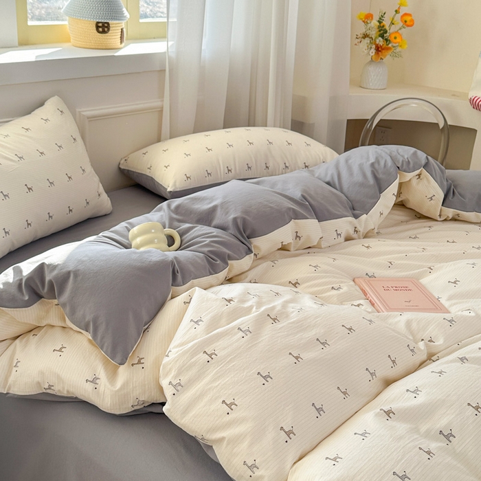 91家纺网 家纺一手货源 找家纺 麦乐迪 2025新款棉感睡眠水洗云感棉四件套 简约小马