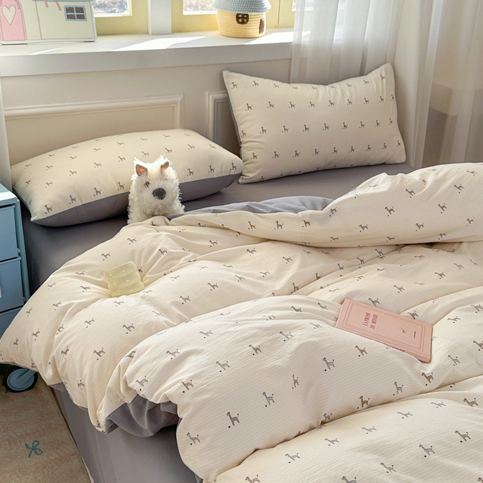 91家纺网 家纺一手货源 找家纺 麦乐迪 2025新款棉感睡眠水洗云感棉四件套 简约小马