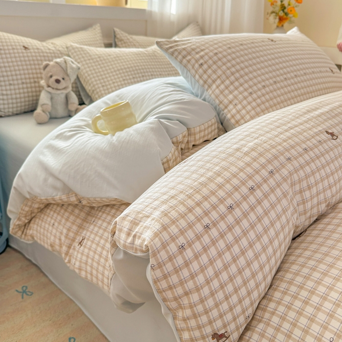 91家纺网 家纺一手货源 找家纺 麦乐迪 2025新款棉感睡眠水洗云感棉四件套 格纹木马