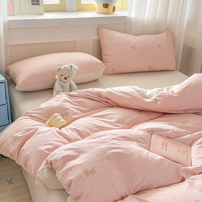 91家纺网 家纺一手货源 找家纺 麦乐迪 2025新款棉感睡眠水洗云感棉四件套 格纹粉猫