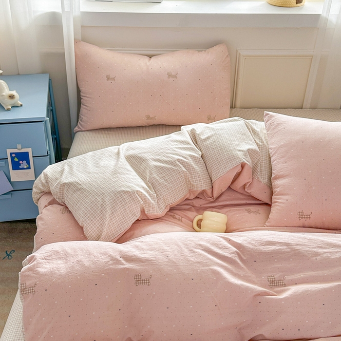 91家纺网 家纺一手货源 找家纺 麦乐迪 2025新款棉感睡眠水洗云感棉四件套 格纹粉猫