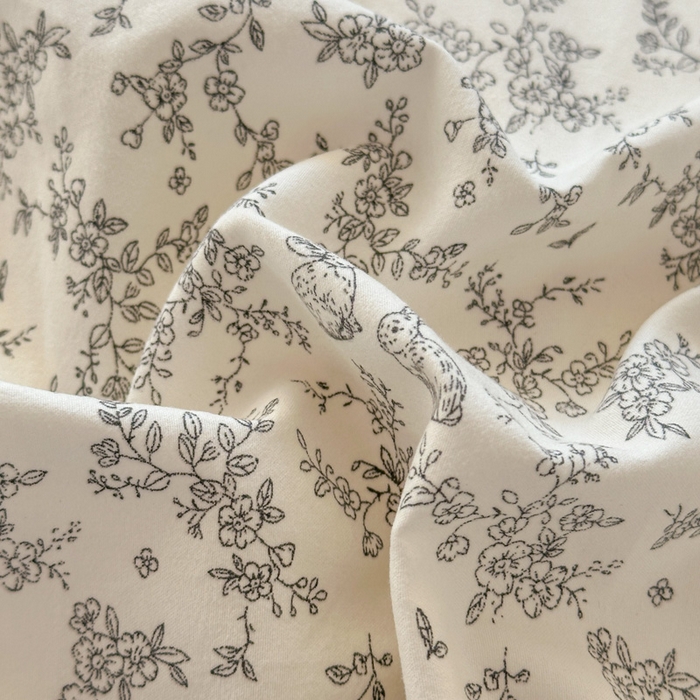 91家纺网 家纺一手货源 找家纺 麦乐迪 2025新款棉感睡眠水洗云感棉四件套 薄雾花影