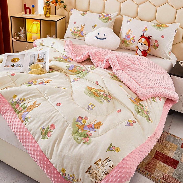 91家纺网 家纺一手货源 找家纺 蔻之羽 （全年现货）2026年新款豆豆被春秋被夏被加厚冬被空调被四季绒被子 欢乐兔-粉