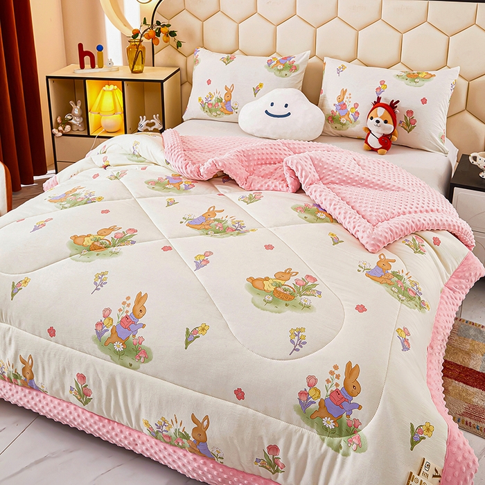 91家纺网 家纺一手货源 找家纺 蔻之羽 （全年现货）2026年新款豆豆被春秋被夏被加厚冬被空调被四季绒被子 欢乐兔-粉