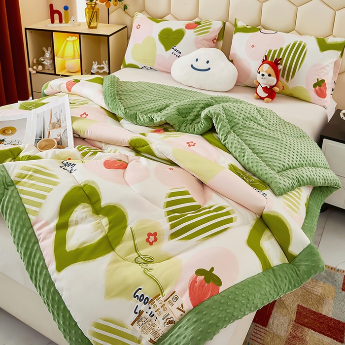 91家纺网 家纺一手货源 找家纺 蔻之羽 （全年现货）2026年新款豆豆被春秋被夏被加厚冬被空调被四季绒被子 真爱心语-绿