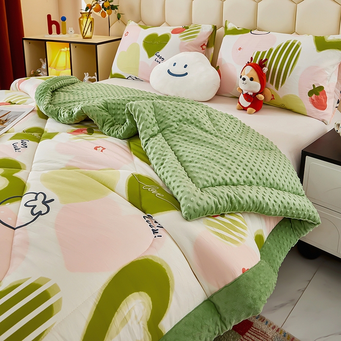91家纺网 家纺一手货源 找家纺 蔻之羽 （全年现货）2026年新款豆豆被春秋被夏被加厚冬被空调被四季绒被子 真爱心语-绿