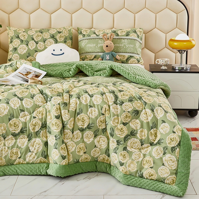 91家纺网 家纺一手货源 找家纺 蔻之羽 （全年现货）2026年新款豆豆被春秋被夏被加厚冬被空调被四季绒被子 半夏