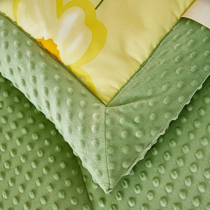 91家纺网 家纺一手货源 找家纺 蔻之羽 （全年现货）2026年新款豆豆被春秋被夏被加厚冬被空调被四季绒被子 春之物语