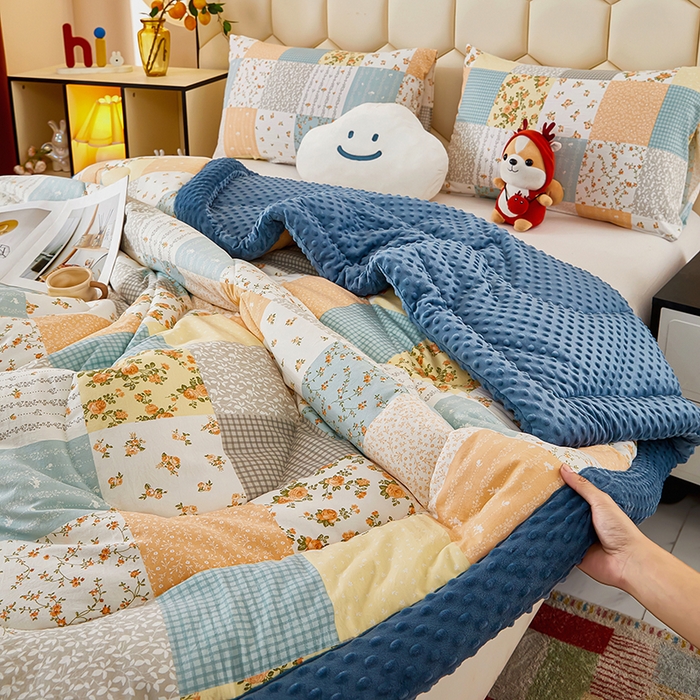 91家纺网 家纺一手货源 找家纺 蔻之羽 （全年现货）2026年新款豆豆被春秋被夏被加厚冬被空调被四季绒被子 百花格
