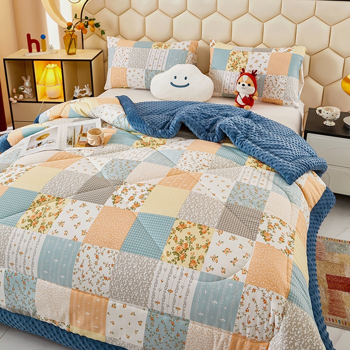 91家纺网 家纺一手货源 找家纺 蔻之羽 （全年现货）2026年新款豆豆被春秋被夏被加厚冬被空调被四季绒被子 百花格