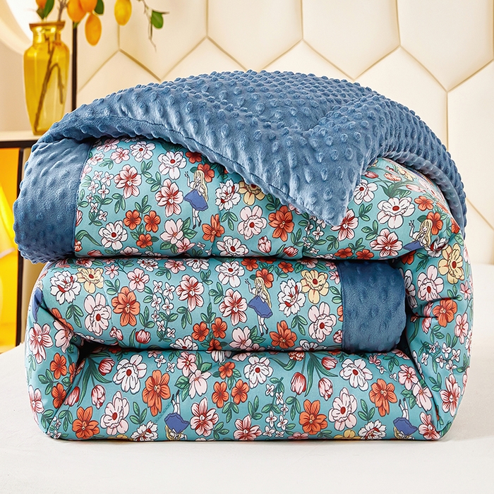 91家纺网 家纺一手货源 找家纺 蔻之羽 （全年现货）2026年新款豆豆被春秋被夏被加厚冬被空调被四季绒被子 摩尔庄园