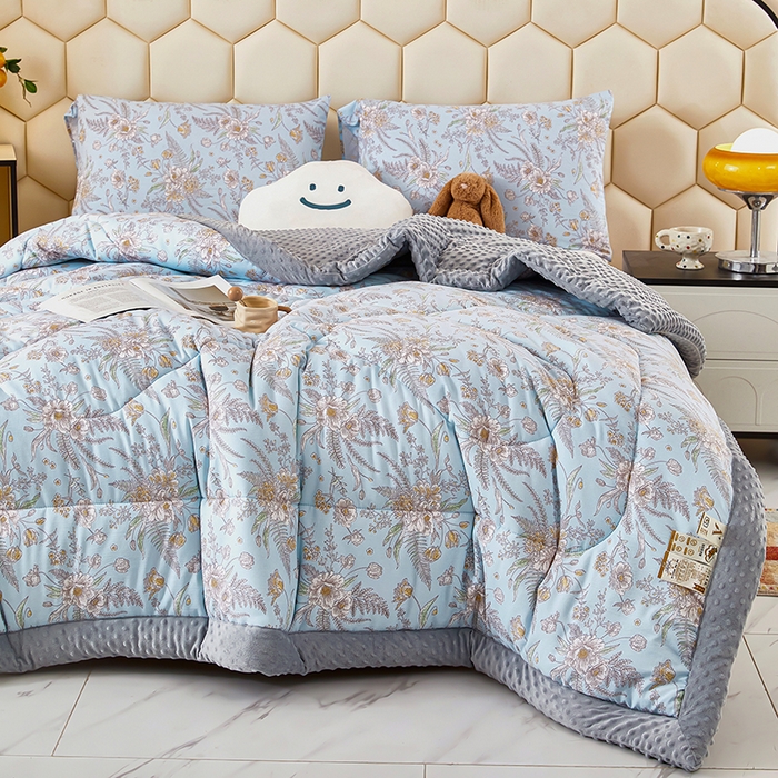 91家纺网 家纺一手货源 找家纺 蔻之羽 （全年现货）2026年新款豆豆被春秋被夏被加厚冬被空调被四季绒被子 复古琉璃