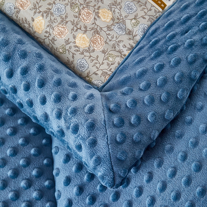 91家纺网 家纺一手货源 找家纺 蔻之羽 （全年现货）2026年新款豆豆被春秋被夏被加厚冬被空调被四季绒被子 碎花漫野