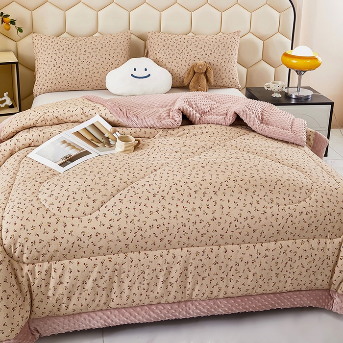 91家纺网 家纺一手货源 找家纺 蔻之羽 （全年现货）2026年新款豆豆被春秋被夏被加厚冬被空调被四季绒被子 甜茶