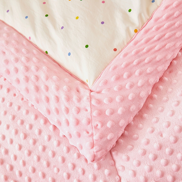 91家纺网 家纺一手货源 找家纺 蔻之羽 （全年现货）2026年新款豆豆被春秋被夏被加厚冬被空调被四季绒被子 彩虹波点